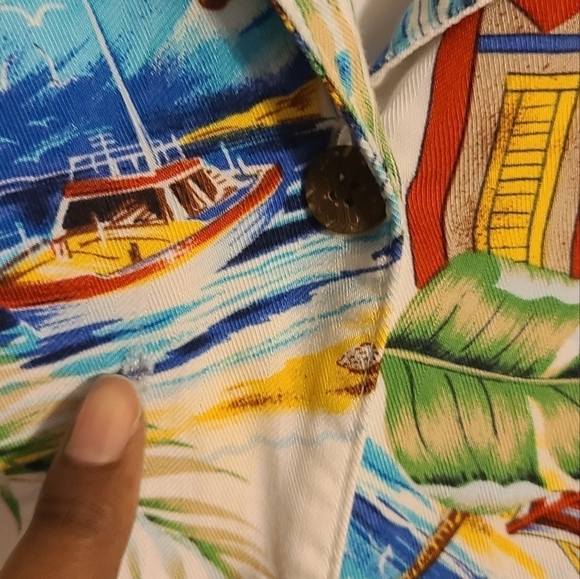 Caribbean Joe Women's | White Rayon Vacation Button Down Shirt (Size 2X) - Picture 9 of 13